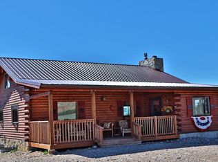 52 Moore Rd, Clark, WY 82435