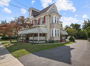 12 Lake Ave, Swedesboro, NJ 08085