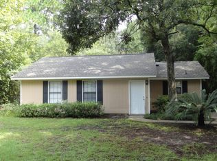 30 Springfield Rd, Beaufort, SC 29907