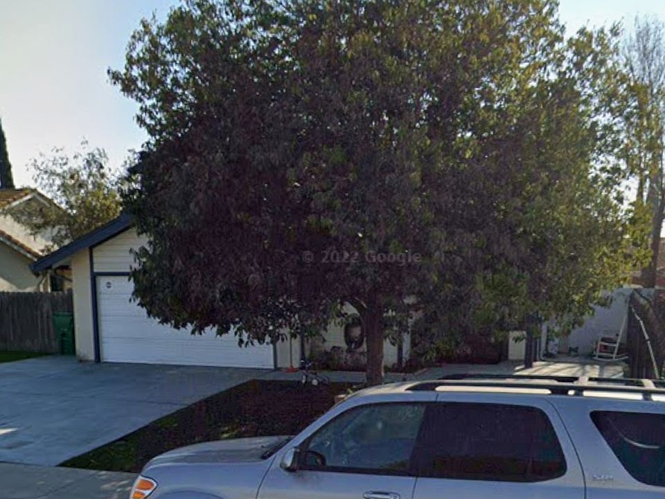 1st image of 1818 Chambord Dr
