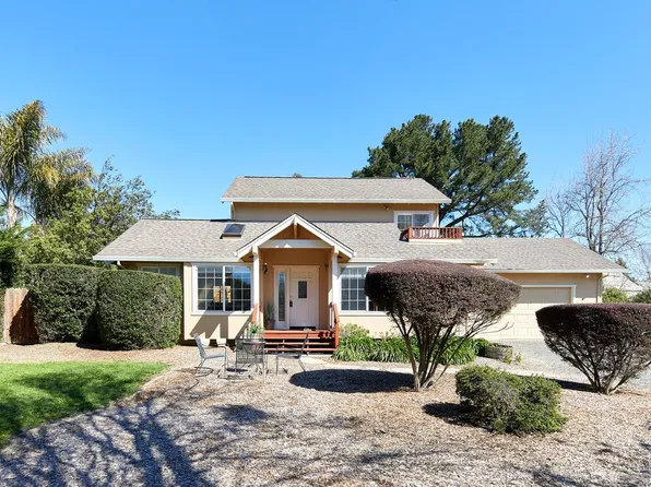 5610 Hessel Avenue, Sebastopol, CA 95472