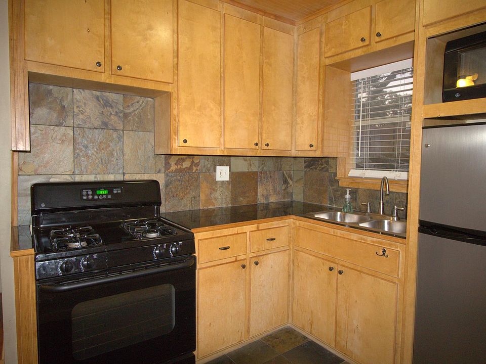 1st image of 1612 1/2 Heights Blvd #2