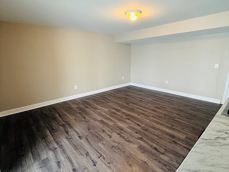8762 Elsing Green Dr — Photo 3