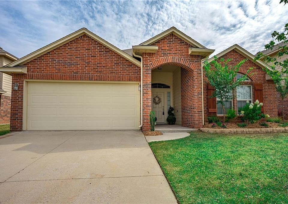 1st image of 7620 Meadow Lake Dr