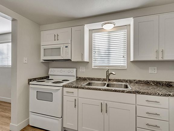 2nd image of 2519 S 300 E APT 1