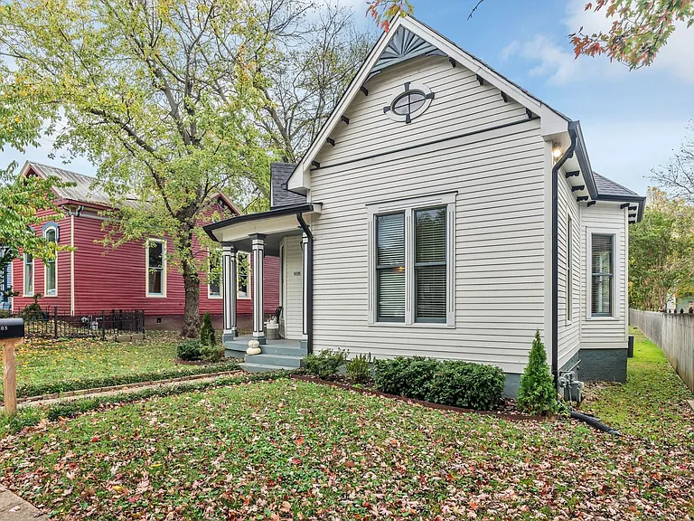 908 Fatherland St — Photo 2