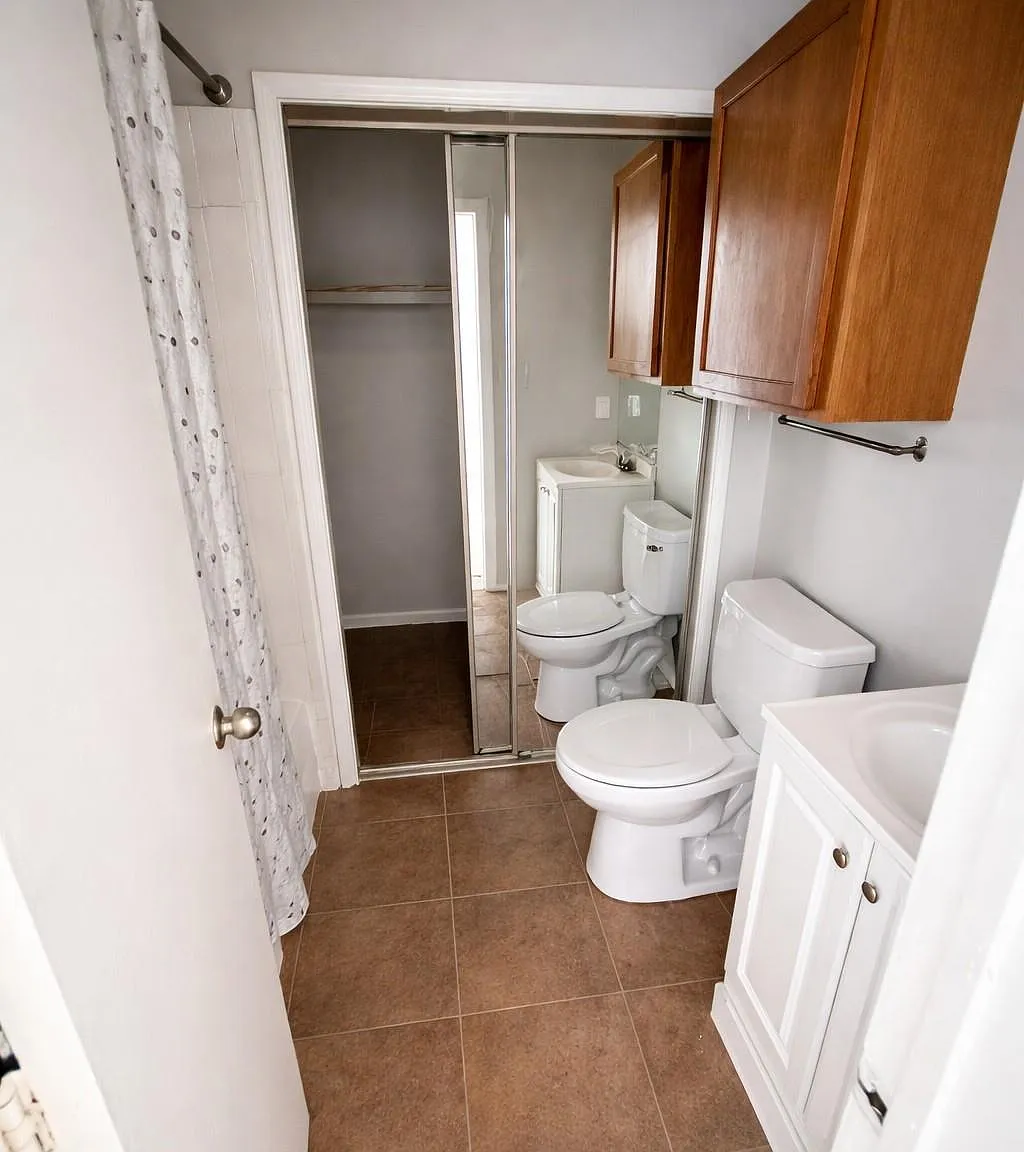 2 bed, 1031 sqft, $1,600 — Photo 2