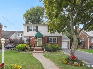 6 Stanley St, Dumont, NJ 07628