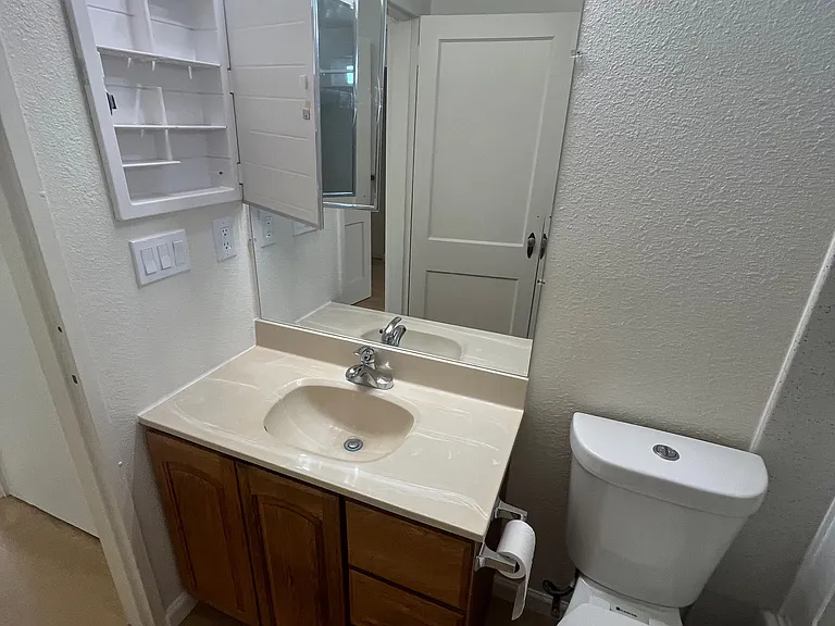 18267 Canyon Rd — Photo 10