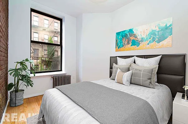 Rented by REAL New York | media 16