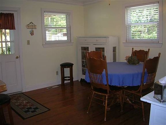 5th image of 5109 Benton Pike NE