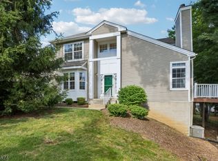 60 Woodmont Dr, Randolph Twp., NJ 07869