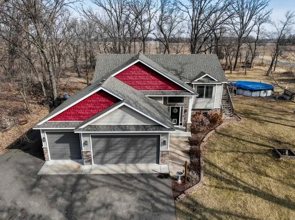 541 308th Ln NW, Cambridge, MN 55008
