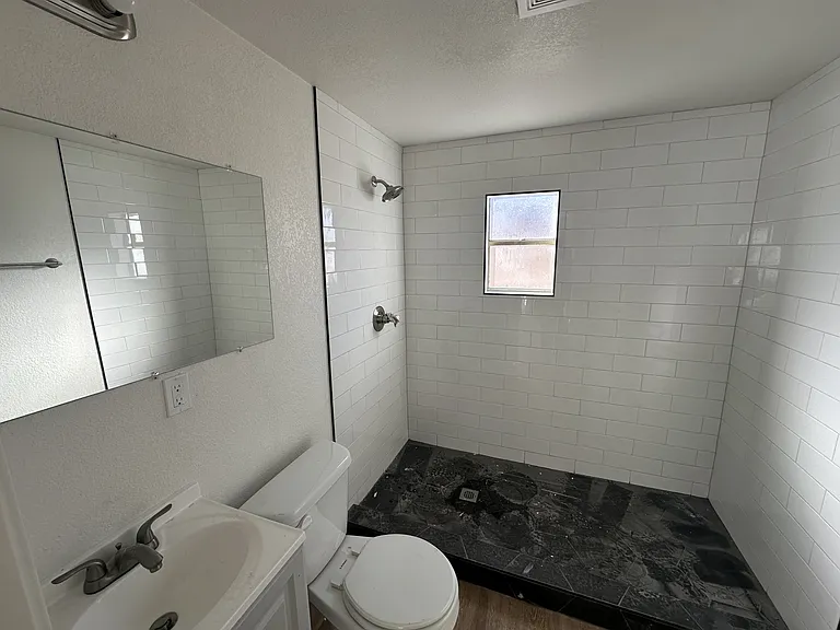 1008 S 14th St — Photo 6