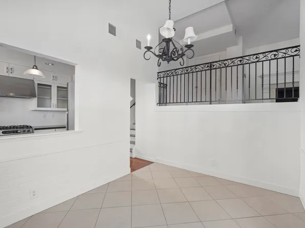 472 N Winchester Blvd, Santa Clara, CA 95050