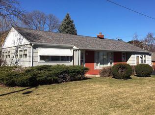 3919 S 45th St, Greenfield, WI 53220
