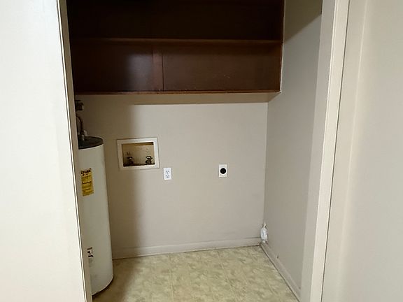 5th image of 321 S Bailey St APT A