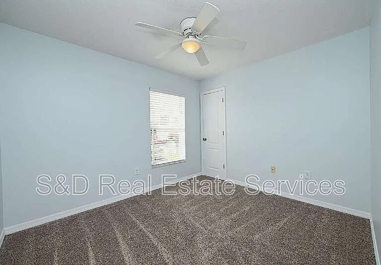 4219 Winding Vine Dr — Photo 37