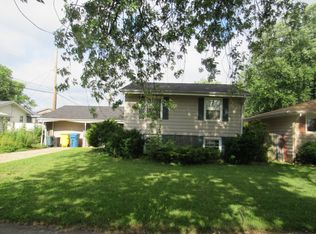 1326 N Lafayette St, Griffith, IN 46319