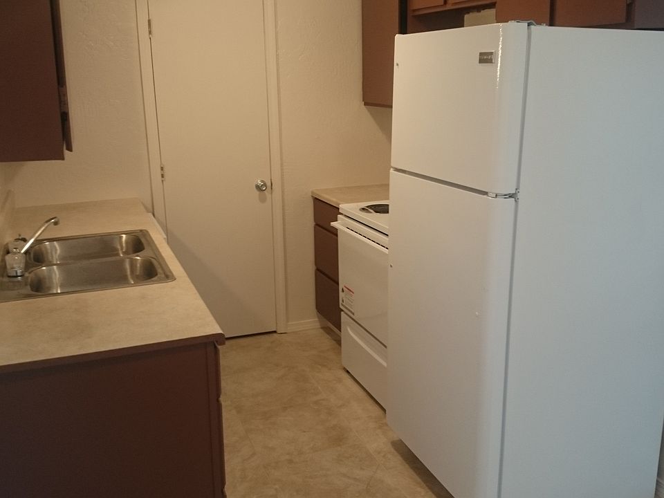 1st image of 4320 Vfw Dr APT 36