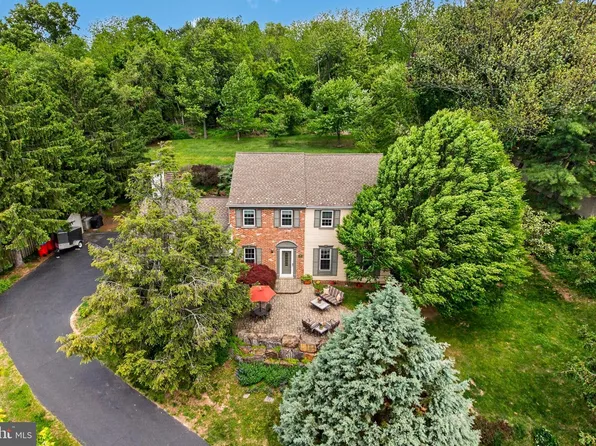 149 Farmhouse Dr, Norristown, PA 19403