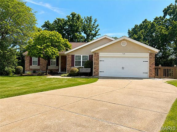2nd image of 728 Wisdom Ct