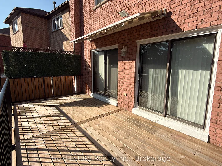 5202 Huntingfield Dr E — Photo 34