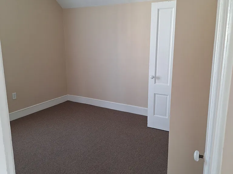 53 Oxford St #3 — Photo 17