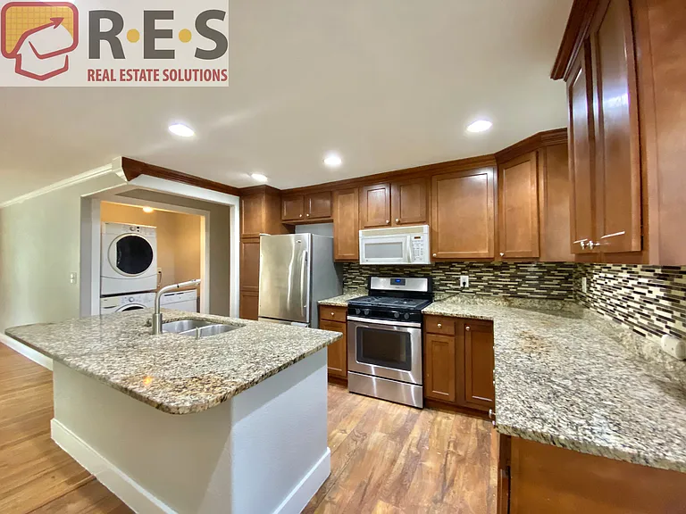 746 Galena St — Photo 4