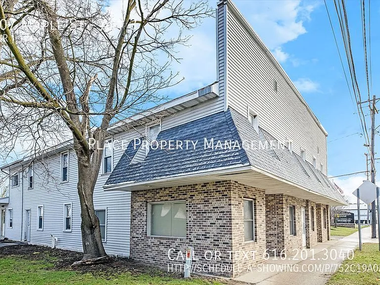 707 Maple St #3 — Photo 2