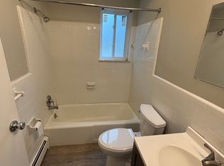 5370 Cooley Lake Rd APT 4, Waterford, MI 48327