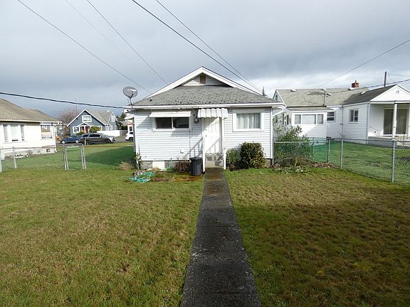 2nd image of 324 E 6th St