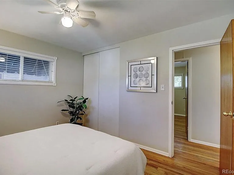 1385 Salem St — Photo 6