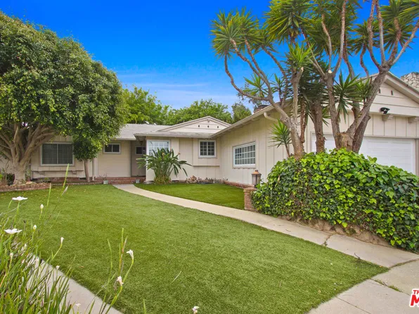 4710 Don Porfirio Pl, Los Angeles, CA 90008