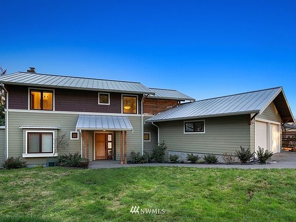 4th image of 2660 Mountain View Drive NE