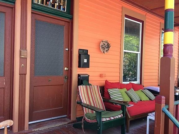 2nd image of 2165 W Sunnyside Ave #2
