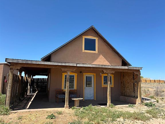 4th image of 40 Santistevan Road