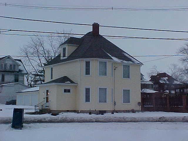 1st image of 340 Mount Vernon Ave