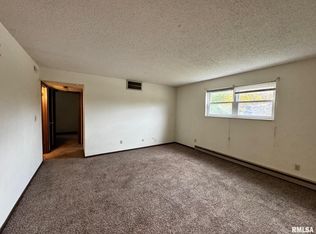 2080 W Washington St #6, Springfield, IL 62702