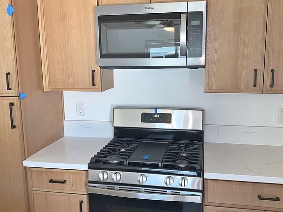 5th image of 2019 Mathews Ave #B