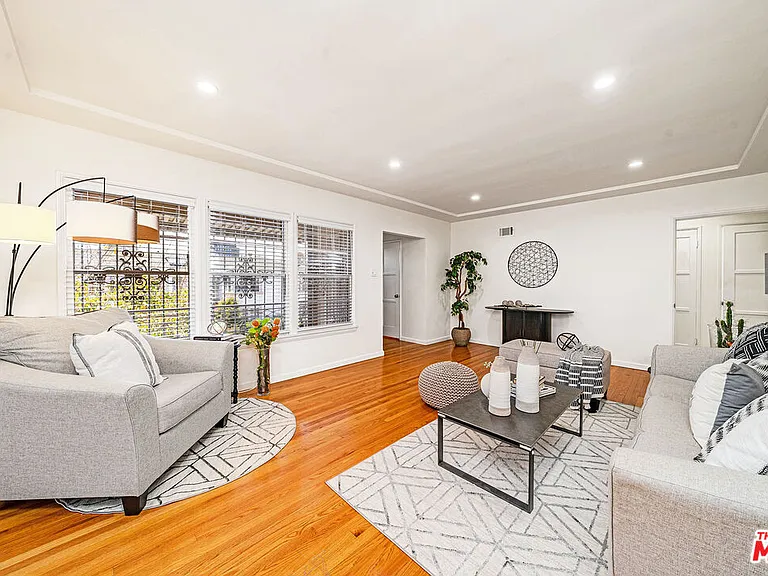 820 Alandele Ave — Photo 4