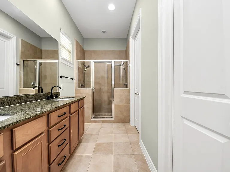 3813 Centerplaza Dr — Photo 19