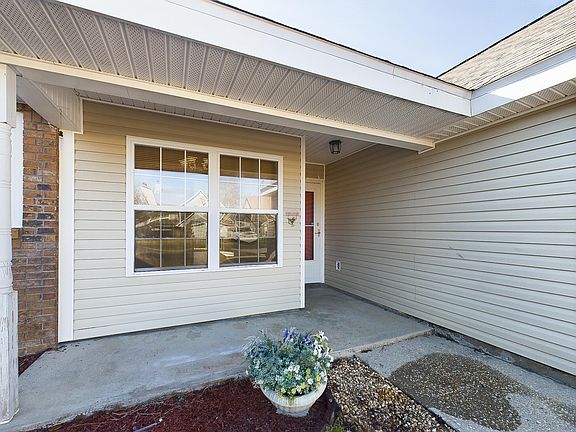 4th image of 1158 Saddle Creek Dr