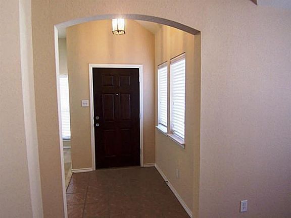 3rd image of 3010 Cross Timbers Dr