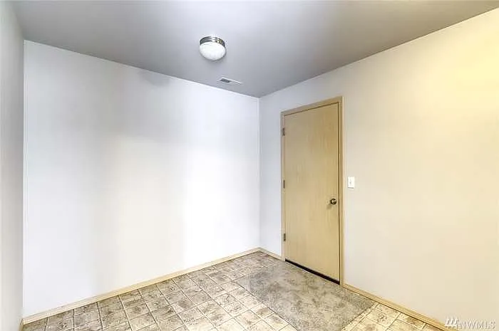 21242 Brevik Pl NW — Photo 5