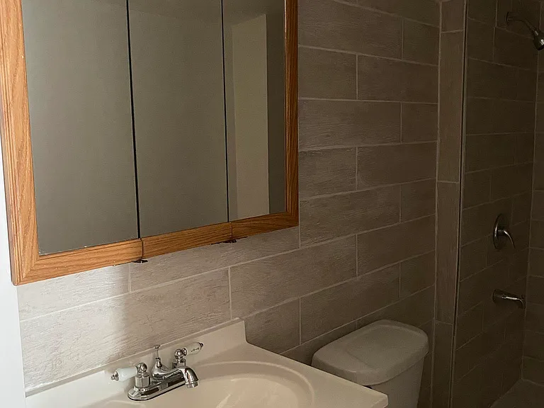 61 Pointview Rd #1 — Photo 17