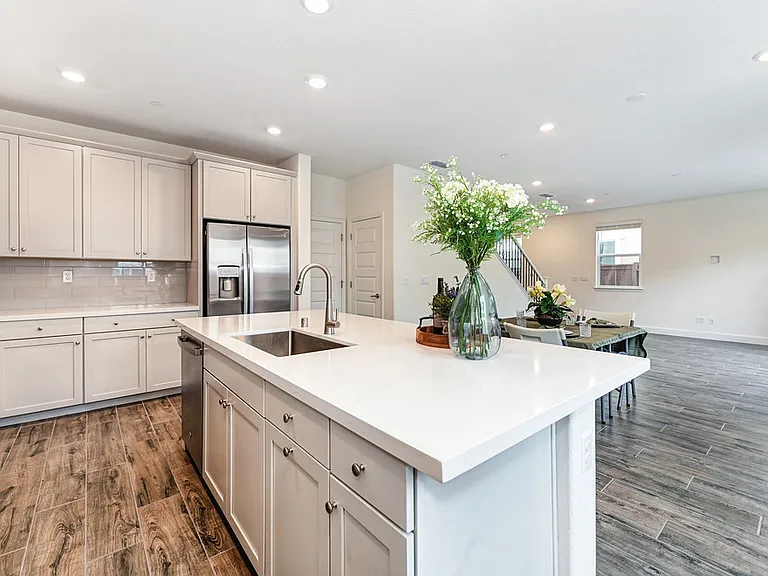 4025 Trinity Alps Way — Photo 16