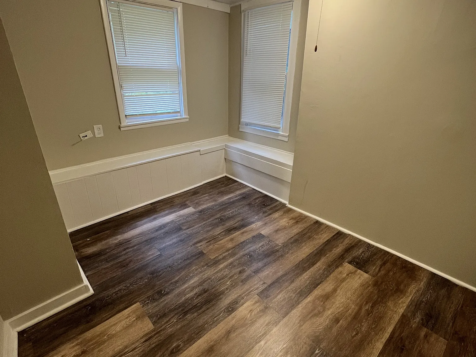 1036 Jessie St - Unit 2 — Photo 4
