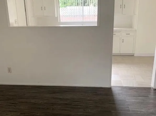 16711 Civic Center Dr #8, Bellflower, CA 90706