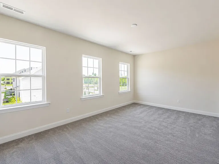 104 Kentmore Dr — Photo 19